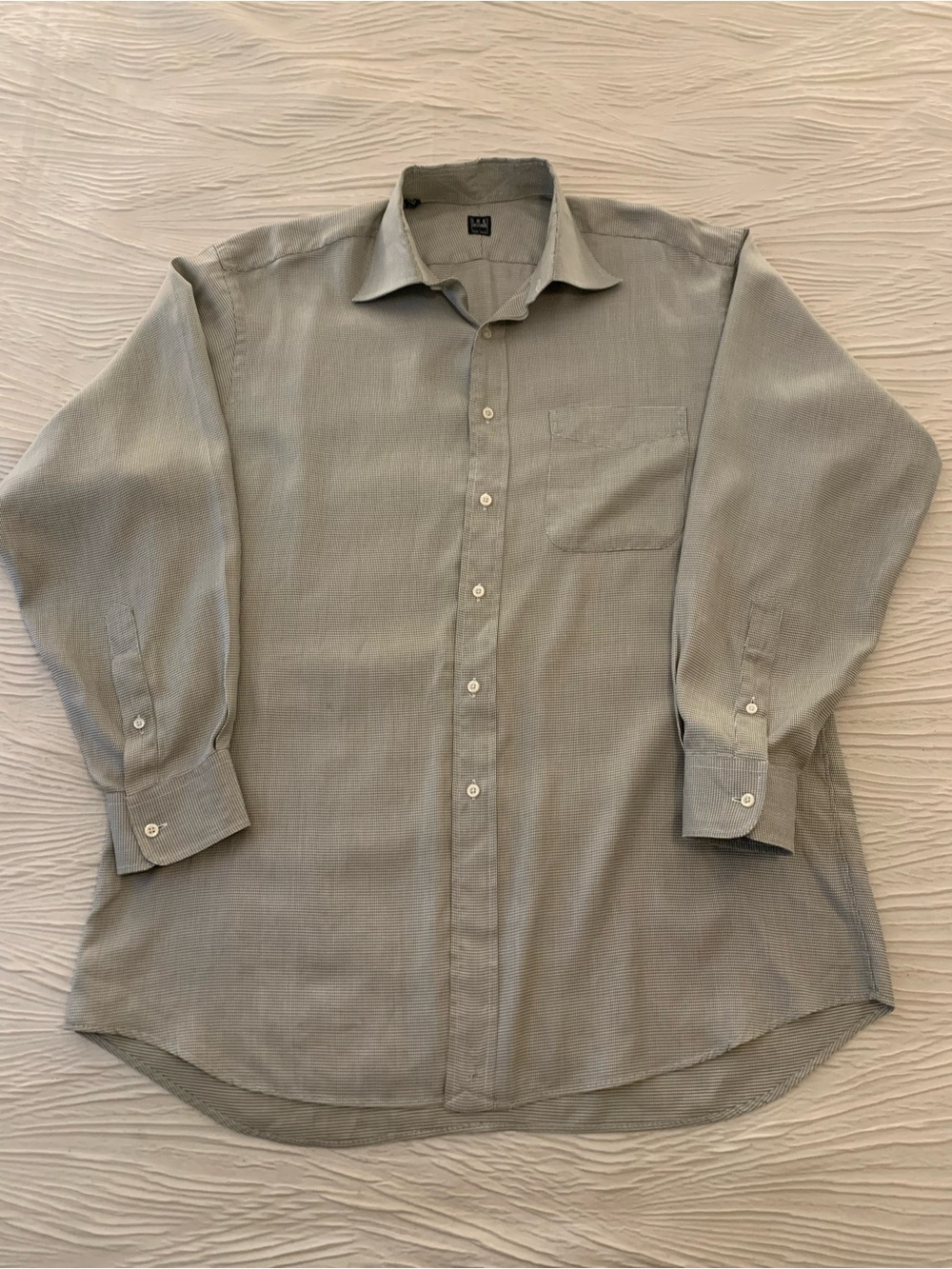 Vintage Ike Behar Loose Fit Houndstooth Dress Shirt, made in Canada, 16.5x34